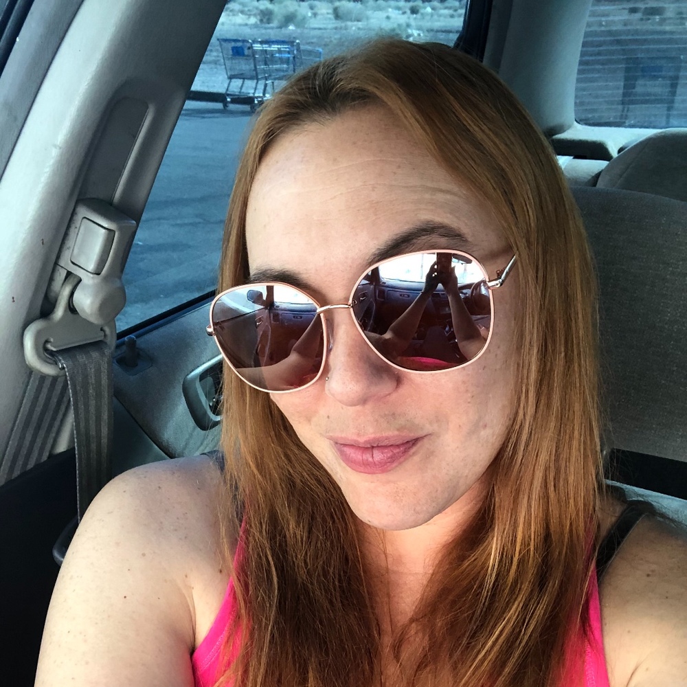 Meet your Posher, Taryn